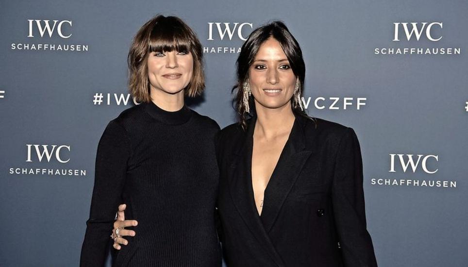Dinnergäste Moderatorin Annina Frey und Filmschauspielerin Melanie Winiger. Bild: Jeannette Vogel