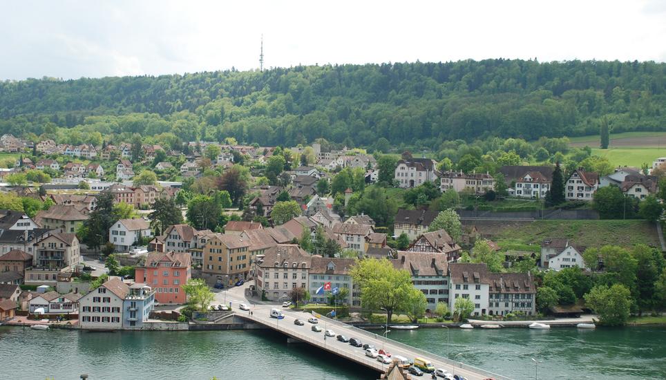 Feuerthalen ist und bleibt die grösste Gemeinde im Zürcher Weinland.