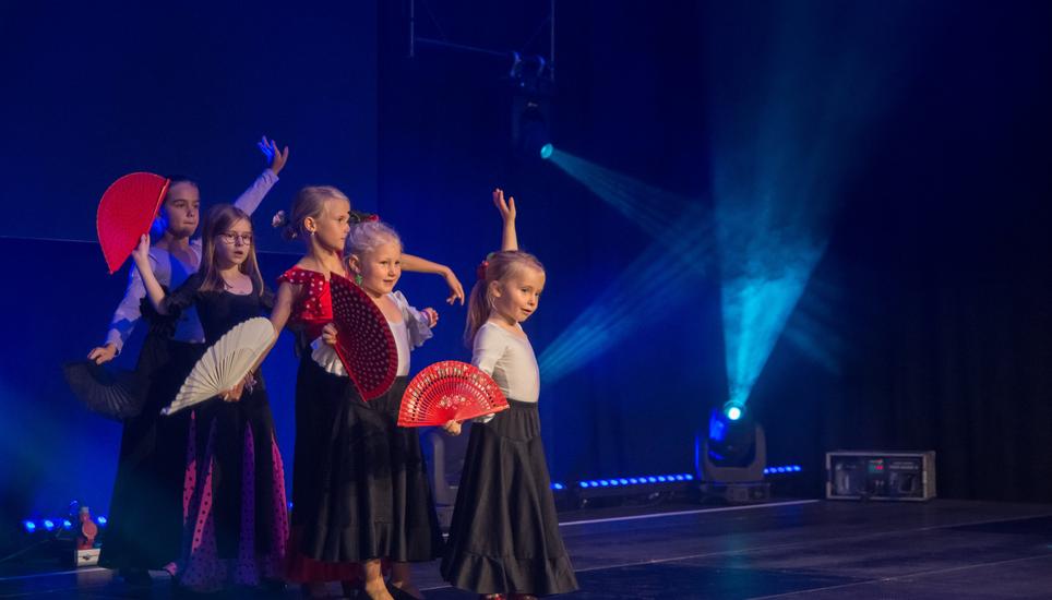 Einige der Kinder standen zum ersten Mal auf einer Bühne. Bild: Flavia Grossenbacher