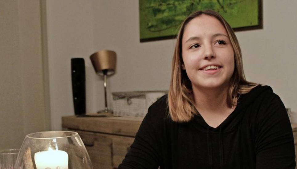 Alina Keiser freut sich auf den Wettkampf, ist aber auch etwas nervös, bevor es morgen Samstag los geht. Bild: Stefan Salzmann