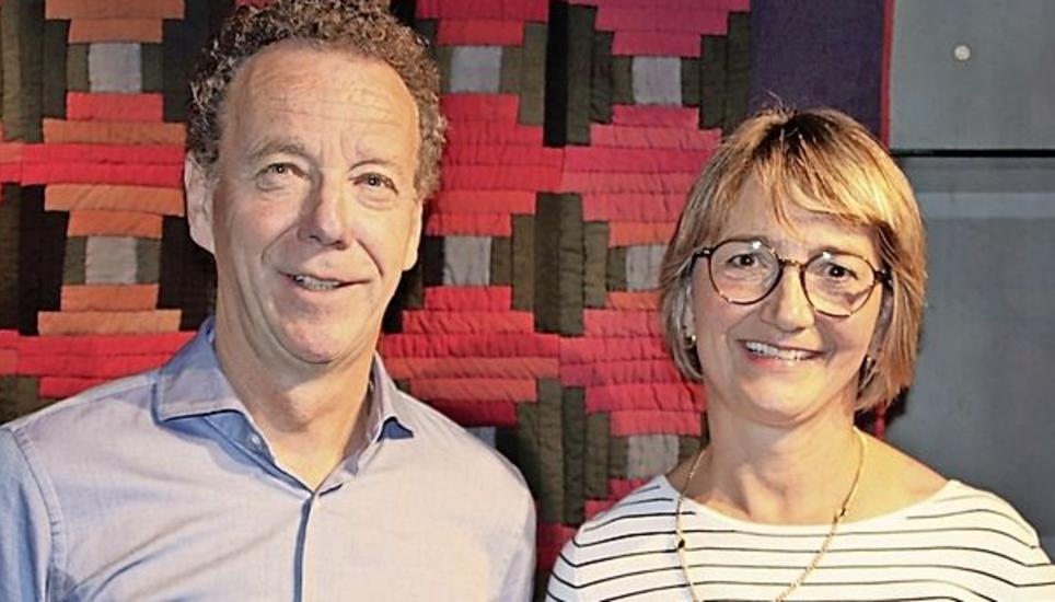 Thomas und Judith Schmid aus Schlattingen wurden für ihr erfolgreiches Winzerjahr geehrt. Bild: Roland Müller