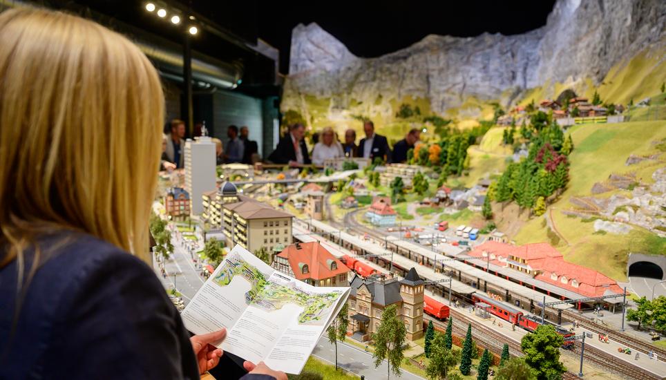 Faltprospekt als Orientierungshilfe bei der Besichtigung. Bild: zvg/Michael Schmid