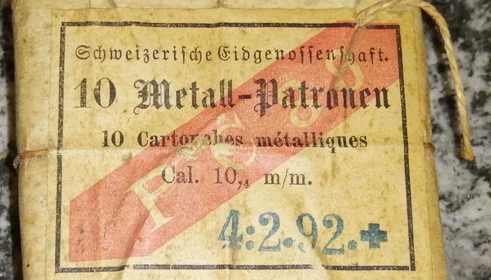 Die Ermittler fanden auch solche antike Metallpatronen. Bild: zvg / Hauptzollamt Singen