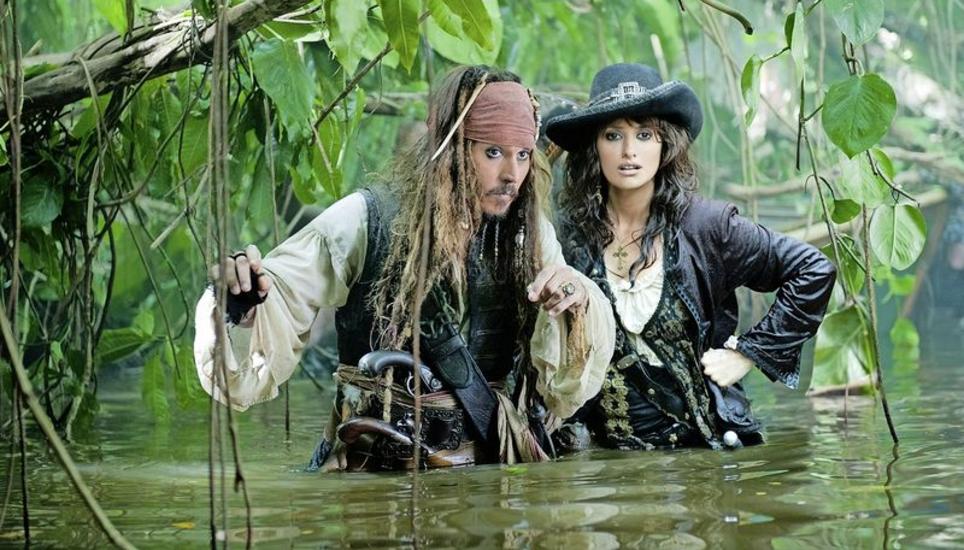 Piraten in einem Film von Walt Disney Pictures: Johnny Depp und Penelope Cruz in einer Szene aus «Pirates of the Caribbean – Fremde Gezeiten» aus dem Jahr 2011. Bild: Key