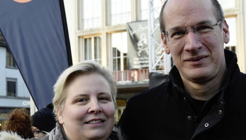 Natali Gotal und Christof Peter unterstützten am Samstag Natalis Tochter Dana, eine der Eiskunstläuferinnen.