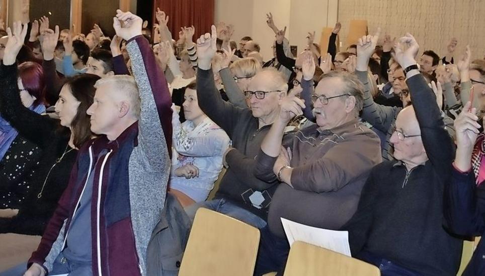 Die Schlatter waren sich bei der Budget-Gemeindeversammlung am Berchtoldstag ziemlich einig. Bild: Thomas Güntert