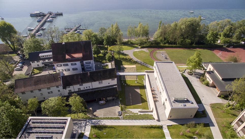 Lernen, wo andere Urlaub machen: Der Schulcampus liegt direkt am Ufer des Bodensees.