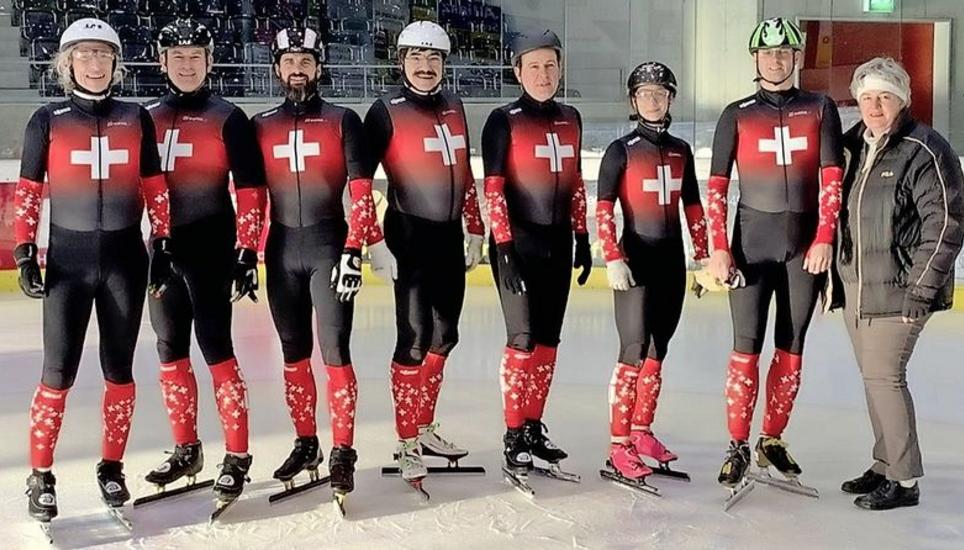 Das Schweizer Team mit (v. l.) Erich Inhelder (EGS), Thomas Fischer (EGS), Patrick Schweizer (Lausanne), Hanspeter Basler (EGS), Bruno Winzeler (EGS), Angelika Lenzlinger (EGS), Martin Niklaus (Zürich) und Swiss-coach Karin Metzger (EGS). Bild: Monika Schlagenhauf