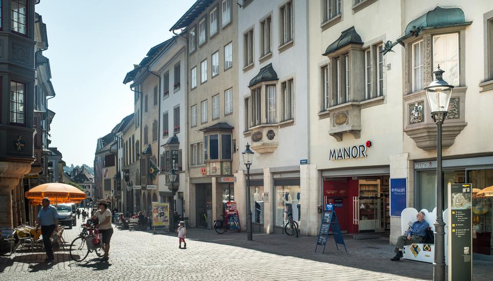 Die meisten Geschäfte in der Schaffhauser Innenstadt sind derzeit noch geschlossen.