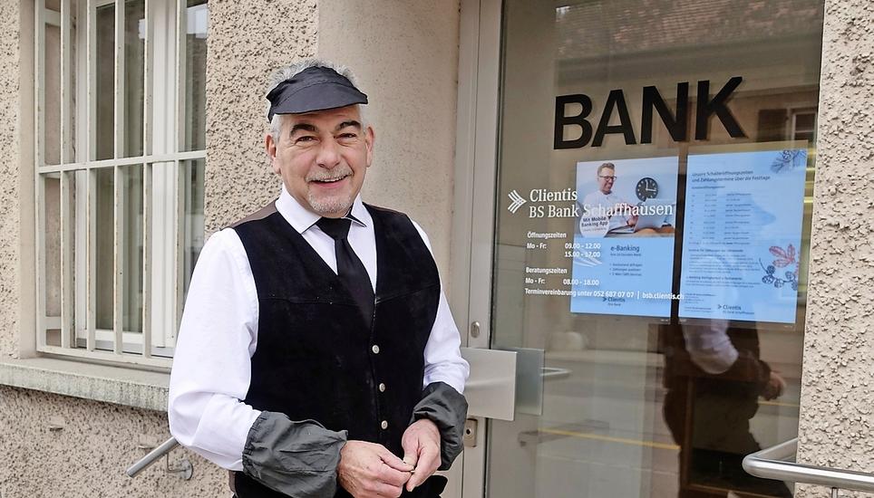 Filialleiter Peter Küpfer an seinem letzten Arbeitstag in Löhningen. Bild: Markus Müller