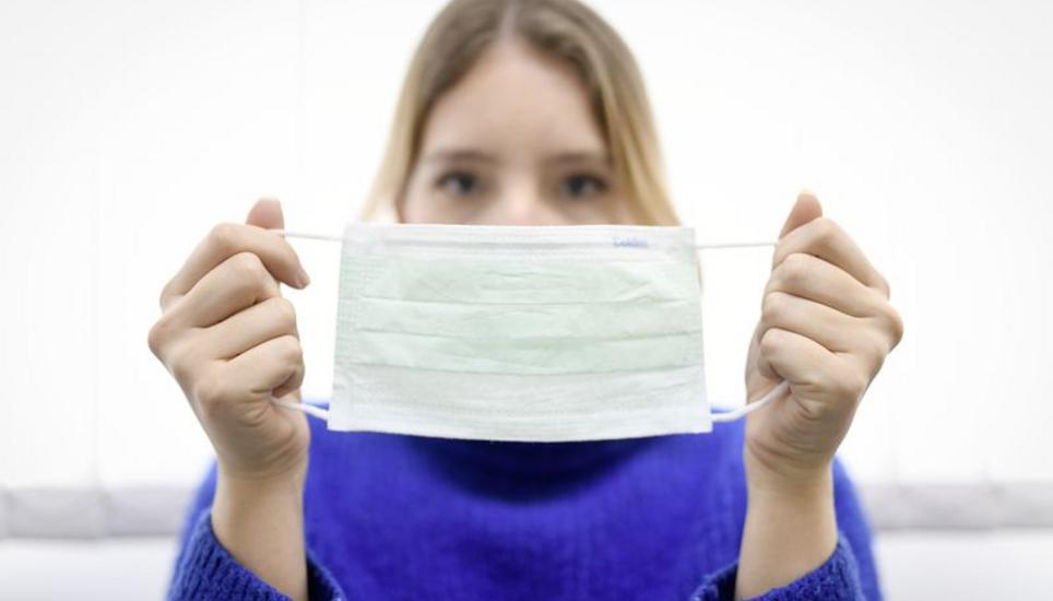 Derzeit in Schaffhausen wohl ausverkauft: Mundschutzmasken. Wann diese wieder verfügbar sind, ist aktuell nicht klar. Bild: Melanie Duchene