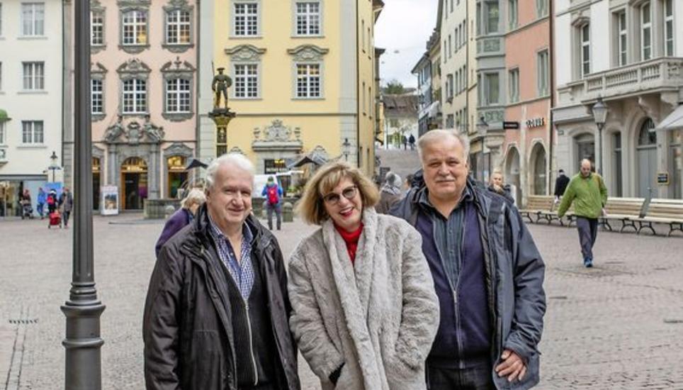 Thomas Fleischmann, Marina Furrer und Martin Breitenfeld (von links) bilden die Geschäftsstelle, die den Internationalen ökumenischen Bodensee-Kirchentag vom 19. und 20. September in Schaffhausen organisiert. Bild: Roberta Fele