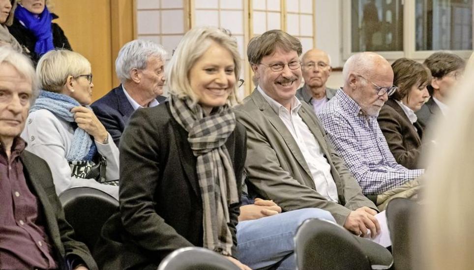Inmitten lauter guter Freunde: Matthias Wohlgemuth (Bildmitte), Präsident der aufgelösten Vereinigung der Kunstfreunde, in den Reihen der Mitglieder des Kunstvereins an dessen Generalversammlung. Bild: Roberta Fele