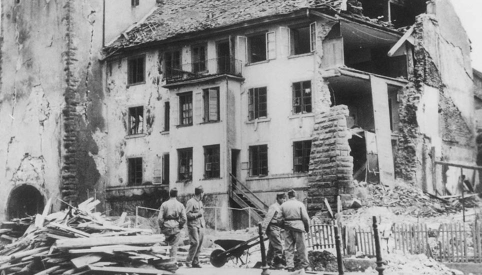 Stein am Rhein nach dem Bombenangriff. Bild: zvg