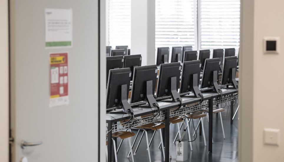 Alle nicht obligatorischen Schulen im Tessin bleiben bis Ende März zu. Bild: Key