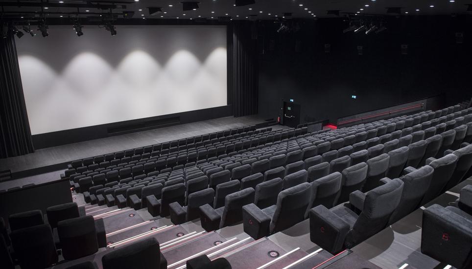 Sieht es auch bald bei uns so aus wie in diesem Kino in Locarno. Bild: Key