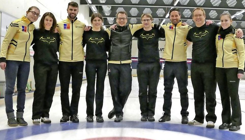 Gemeinsames Bild, alternierend die Teams Witzig und Försterling (von links): Débora Bonvin, Carmen Gyr, Oliver Widmer, Kim Gyr, Samie Witzig, Michael Försterling, Oliver Zurin, Sven Brunner, Chantale Widmer. Bild: Werner Stähli