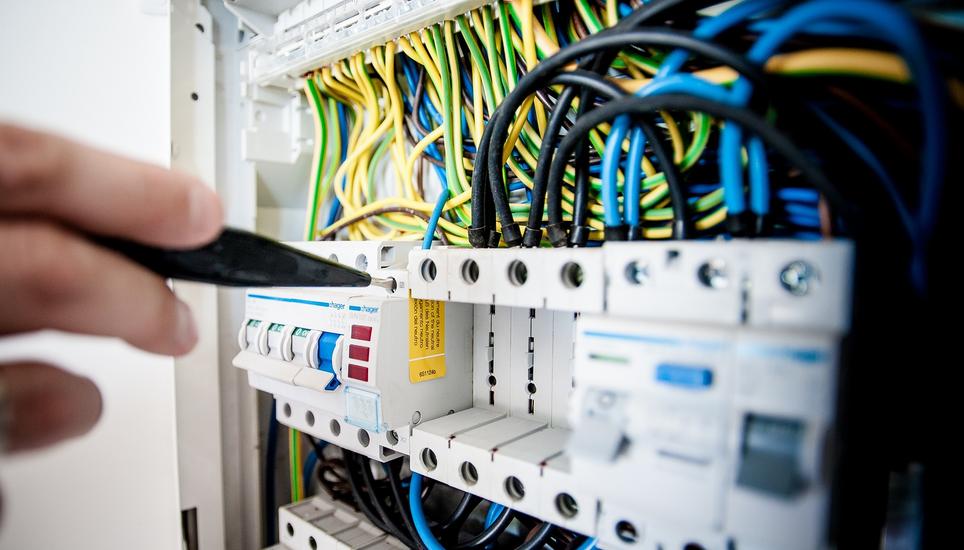Die aktuelle Krisenlage stellt die Schaffhauser Industrie- und Gewerbebetriebe vor grosse Herausforderungen. Die Industrievereinigung Schaffhausen fordert noch stärkere Massnahmen zum Schutz der Wirtschaft.