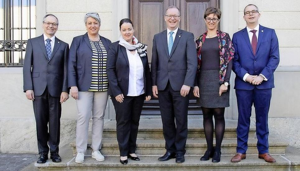 Der neue Regierungsrat (v. l.): Paul Roth (Staatsschreiber), Komposch, Haag, Schönholzer, Knill, Martin. Bild: zvg/Kt. Thurgau