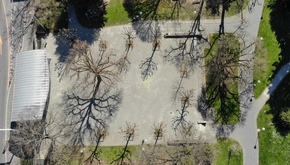 Der Mosergarten in Schaffhausen ist zurzeit trotzt des schönen Wetters leer und verlassen. Bild: daz