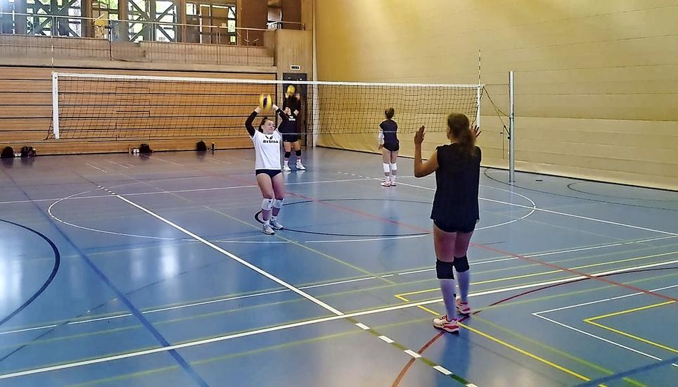 Seit Montag wird auch beim VC Kanti wieder Volleyball trainiert. Bild: zvg