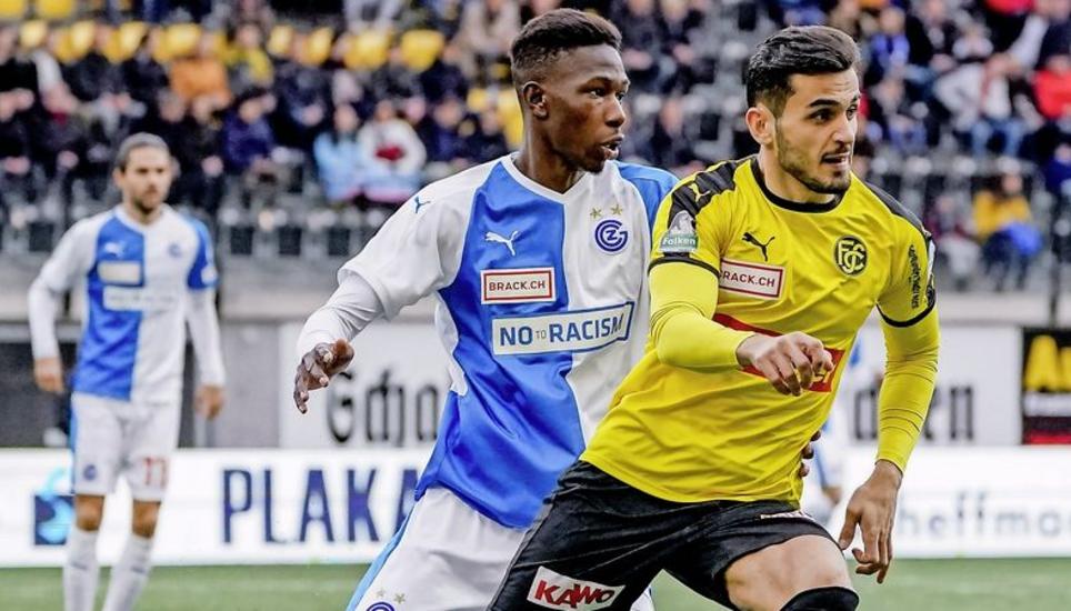 Wann geht es wieder los? Mittelfeldspieler Bujar Lika (gelb) und der FC Schaffhausen wollen die Saisonfortsetzung. Bild: alb