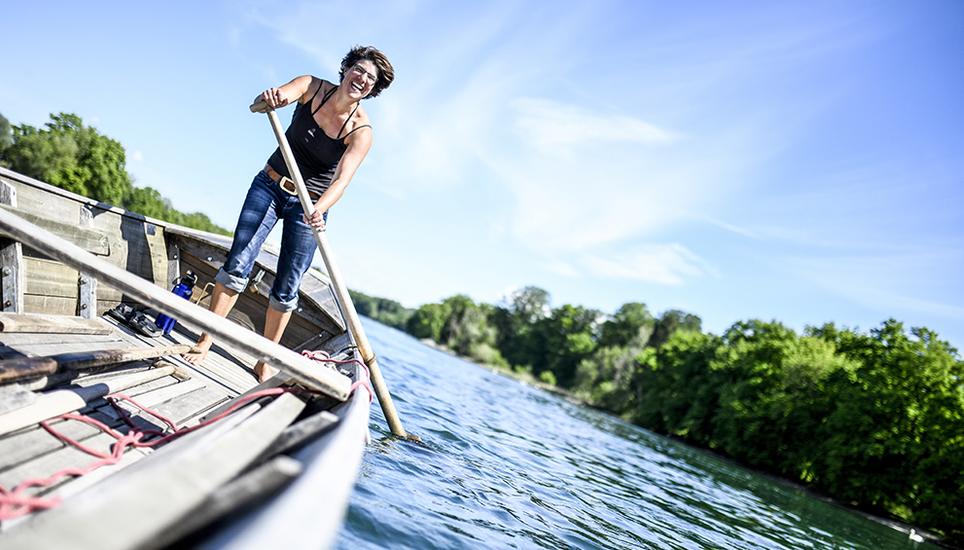 Die Faszination des Weidlingfahrens mit Stachel und Ruder ist ein Mix aus körperlicher Fitness und Entspannung. Bild: Melanie Duchene