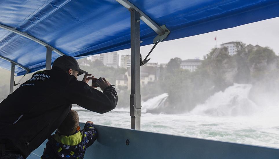 Der Kanton Schaffhausen und damit auch der Rheinfall darf von belgischen Touristen wieder ohne besondere Auswirkungen besucht werden. Bild: Roberta Fele