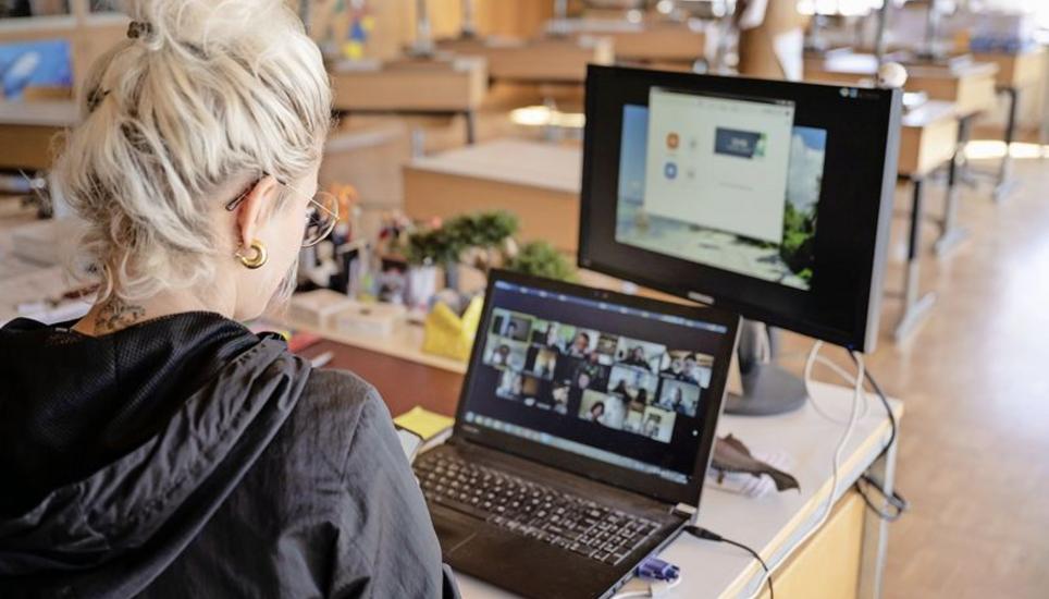Unterricht via Videokonferenz: Doch welche Ungleichheiten sind durch das Homeschooling entstanden? Bild: Key