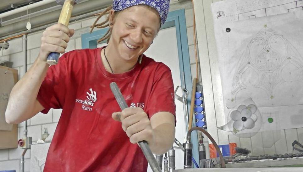 Nemo Weber trainiert für die bevorstehende Berufs-Europameisterschaft im Januar in Graz. Bild: Theo Kübler
