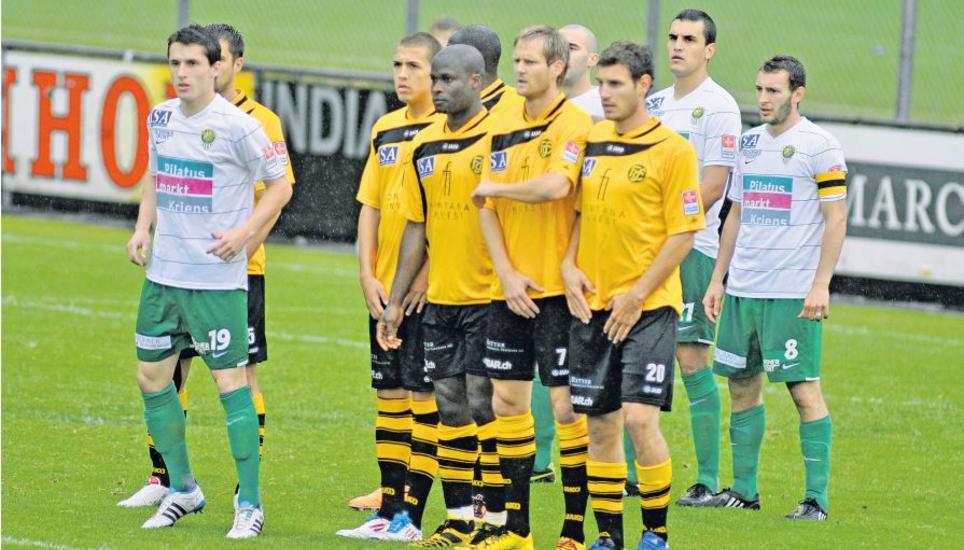 2011: Auch ein Jahr später traten die Munotstädter in diesem Trikot auf – gleichzeitig gab es in dieser Saison den bitteren Abstieg aus der Challenge League. Bild: dfk