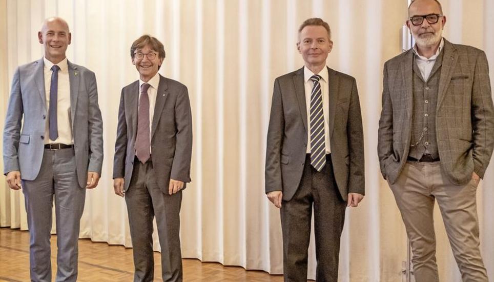Stimmung kam nicht auf (v. l.): Martin Kessler, Raphaël Rohner, Marcel Sonderegger und Diego Faccani. Bild: Roberta Fele