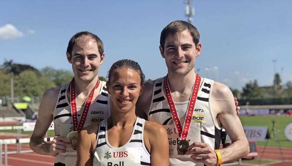 Roman Sieber (l.) präsentierte sich in Basel in Topform und schaffte einen neuen Kantonalrekord. Auch Simon Sieber und Lydia Boll wussten an den SM zu gefallen. Bild: zvg