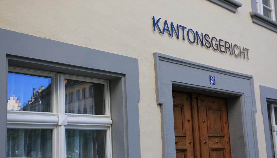 Das Kantonsgericht beschäftigte sich mit einem werdenden Vater, der viel zu schnell nach Hause zu seiner schwangeren Frau unterwegs war. Bild: SN-Archiv/Melanie Duchene