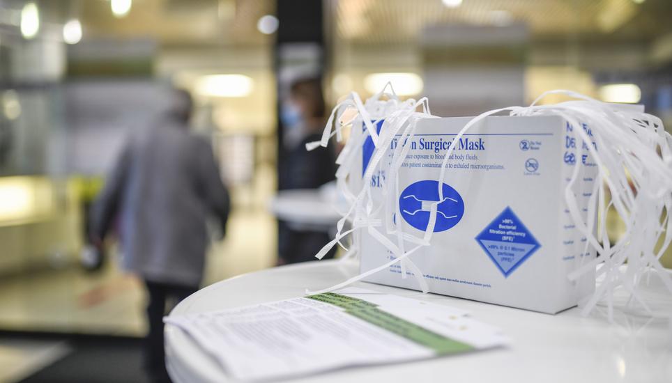 Der Bundesrat empfiehlt den Kantonen, sich auf eine erhöhte Belastung der Spitäler vorzubereiten. Bild: Melanie Duchene