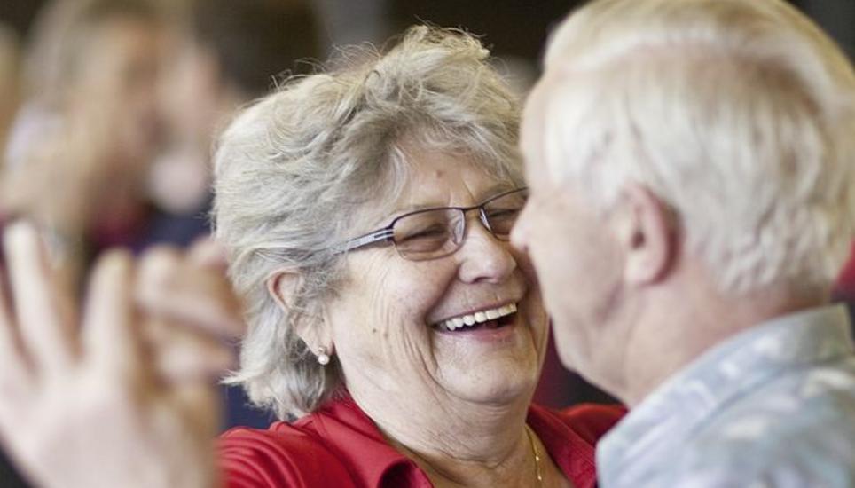 Damit Rentenansprüche von Pensionierten gedeckt werden können, müssen Pensionskassen die Vermögen ertragbringend anlegen. Bild: Key