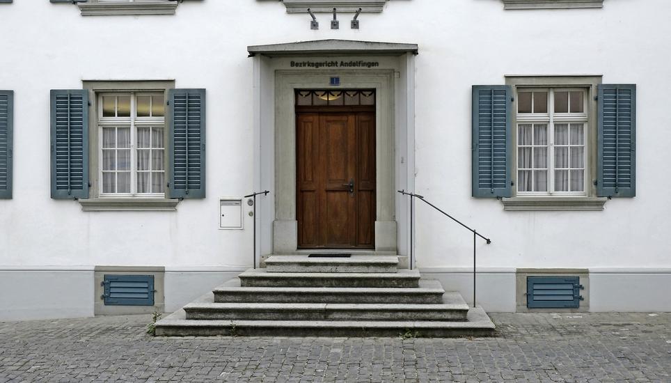 Am Bezirksgericht Andelfingen wurde der angeklagte Hobbyangler von der Einzelrichterin freigesprochen. Bild: Alexander Joho