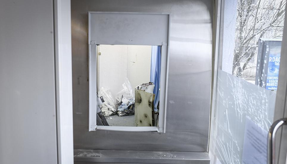 In der Klettgauer Gemeinde wurde ein Bankomat gesprengt. Bild: Melanie Duchene