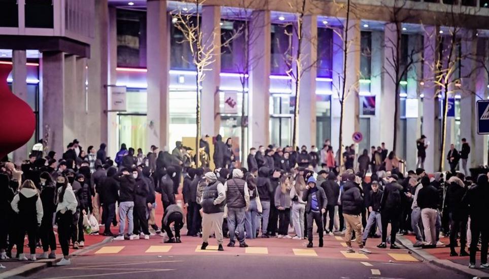 Am vergangenen Wochenende kam es in St. Gallen zu Krawallen auf der Strasse. Das geht gar nicht, finden Schaffhauser Jugendliche. Bild: Key