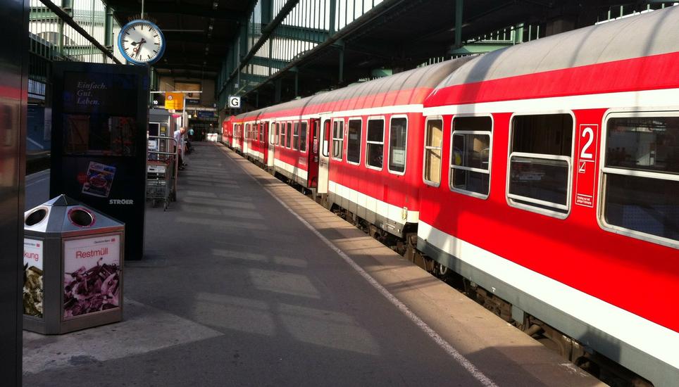 Laut dem Landesverkehrsministerium Baden-Württemberg wird die Gäubahn den Stuttgarter Hauptbahnhof ab 2025 nicht mehr anfahren können. Symbolbild: Pixabay