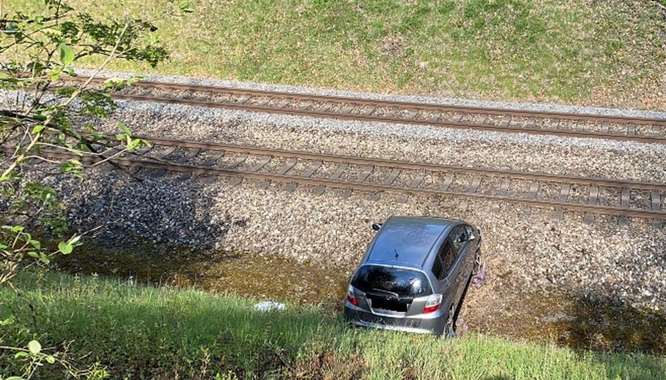 Die Frau blieb bei dem Unfall unverletzt. Bild: SHPol