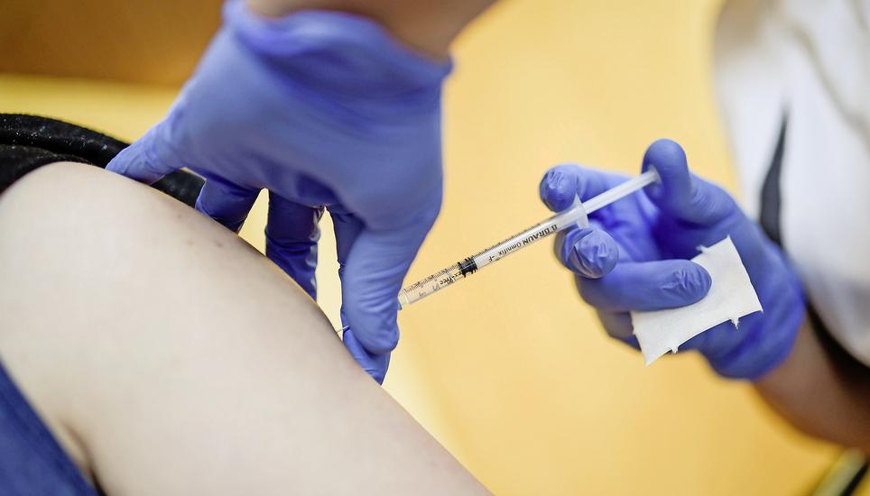 Corona-Impfungen soll es sehr bald schon auch in Apotheken geben. Bild: Melanie Duchene