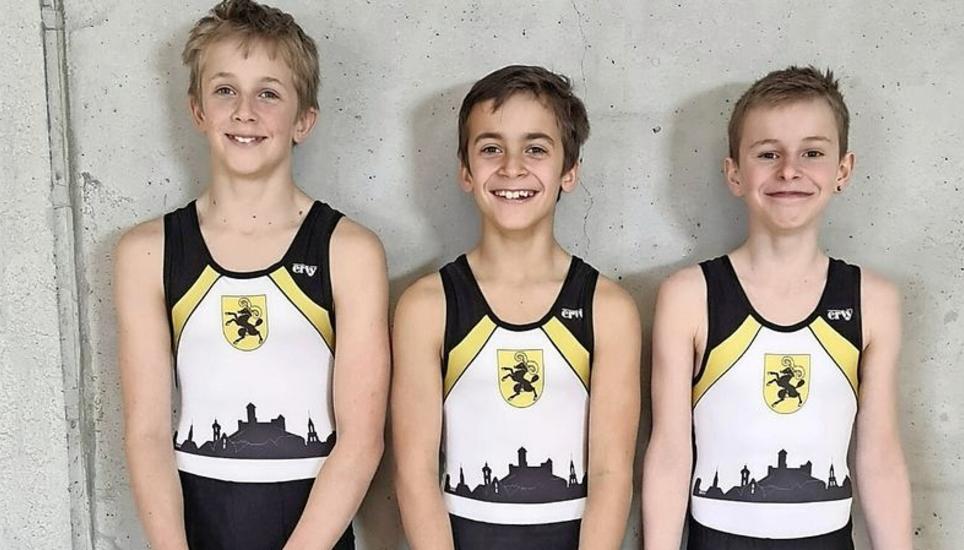 Am Ende waren die Schaffhauser Turner zufrieden (v. l. n. r.): Die Programm-2-Turner Matteo Poroli, Enrico Poroli und Edis Senyürek. Bild: zvg