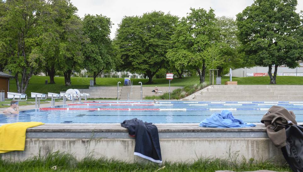 Im Freibad ist die Sache lockerer. Bild: Melanie Duchene