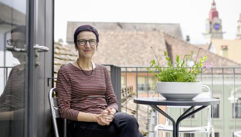 Claudine Frey, Leiterin des Selbsthilfezentrums Winterthur, hat das Selbsthilfe-Pilotprojekt in Schaffhausen mitinitiiert. Aktuell zählt es 23 Gruppen – und es werden laufend mehr. Bild: Melanie Duchene