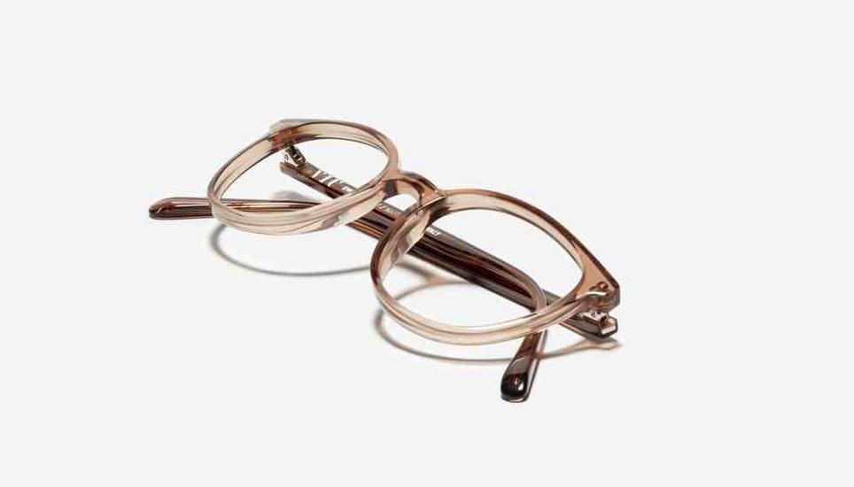 Die Acetate Brille “The Kitten”, handgemacht in den Dolomiten