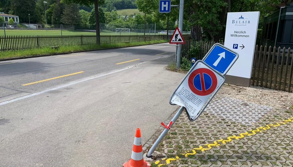 Die Polizei sucht Zeugen, die Hinweise zu diesem Unfall geben können. Bild: SHPol