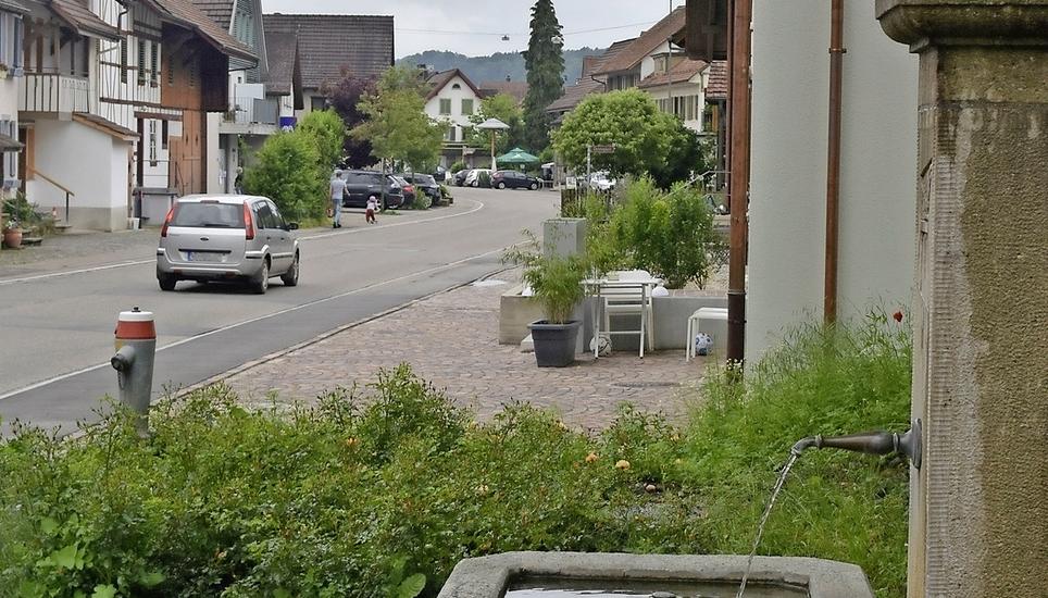Das neue Rafzer Verkehrskonzept betrifft auch die Märktgass. Bild: Thomas Güntert