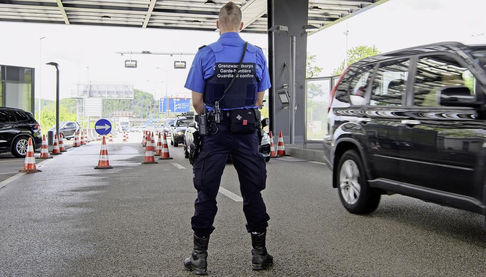 Künftig wird es keine Grenzwächter und Zöllner mehr geben, dafür Fachspezialisten Zoll und Grenzsicherheit. Bild: Key