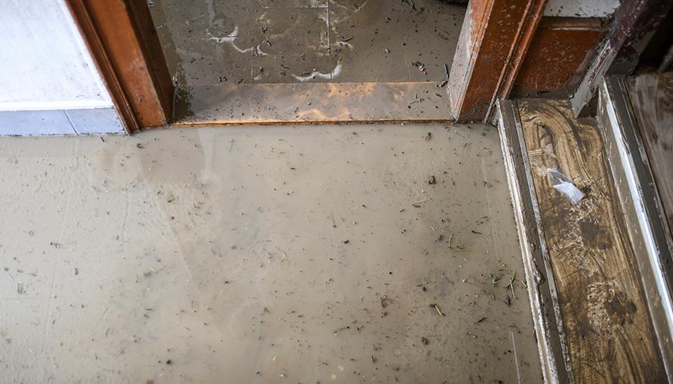 Das Unwetter sorgte für Verwüstungen und überflutete Keller. Bild: Melanie Duchene
